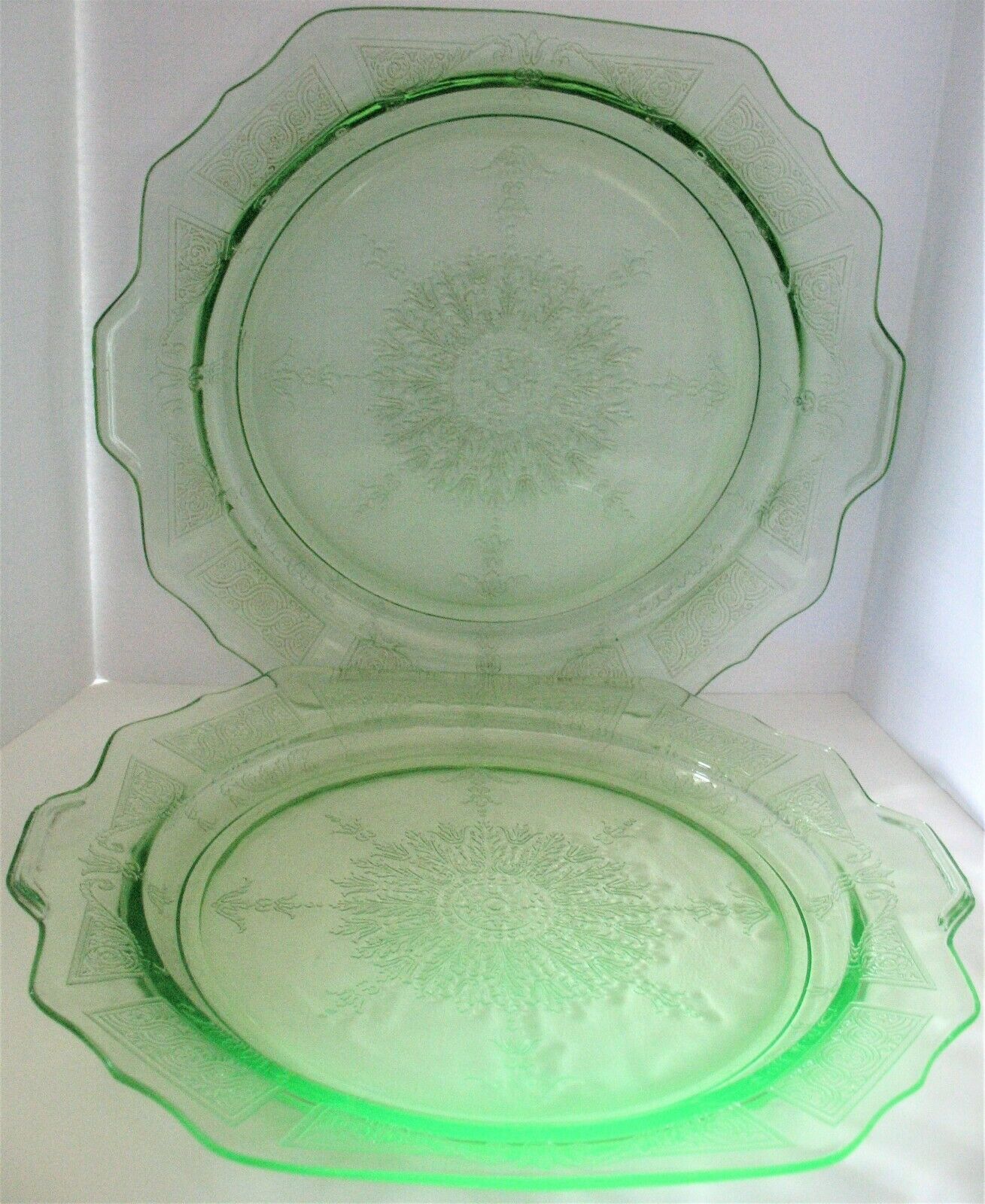Vintage Lot Of 2 Anchor Hocking Uranium Green Depression Princess Cake Plates